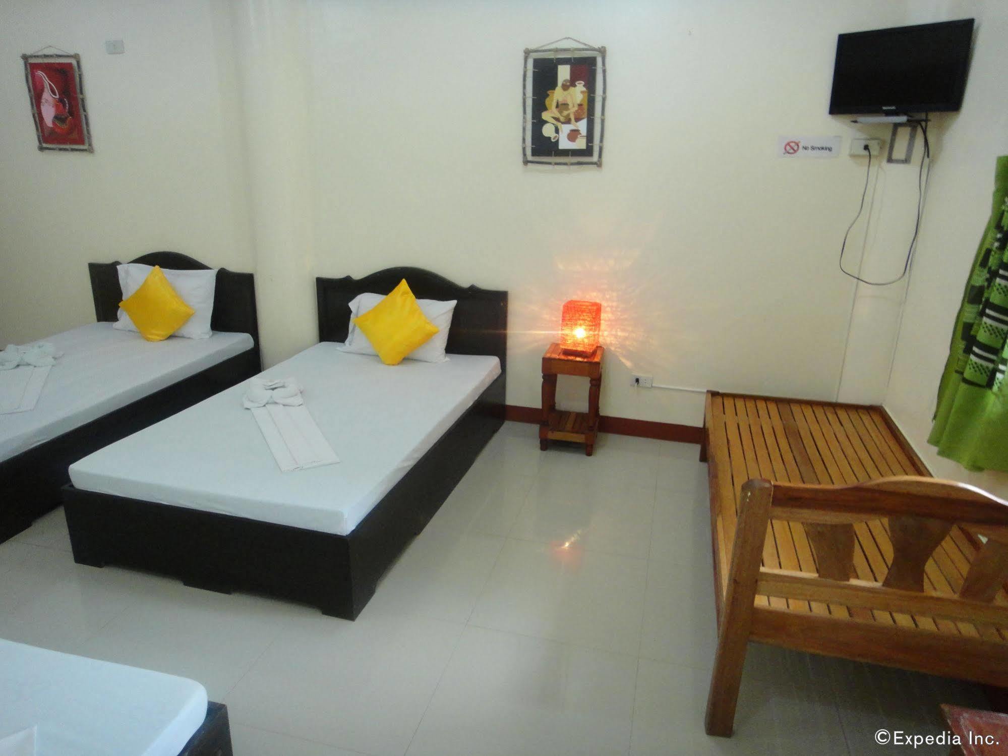 Amerson Pension Place Puerto Princesa Exterior foto
