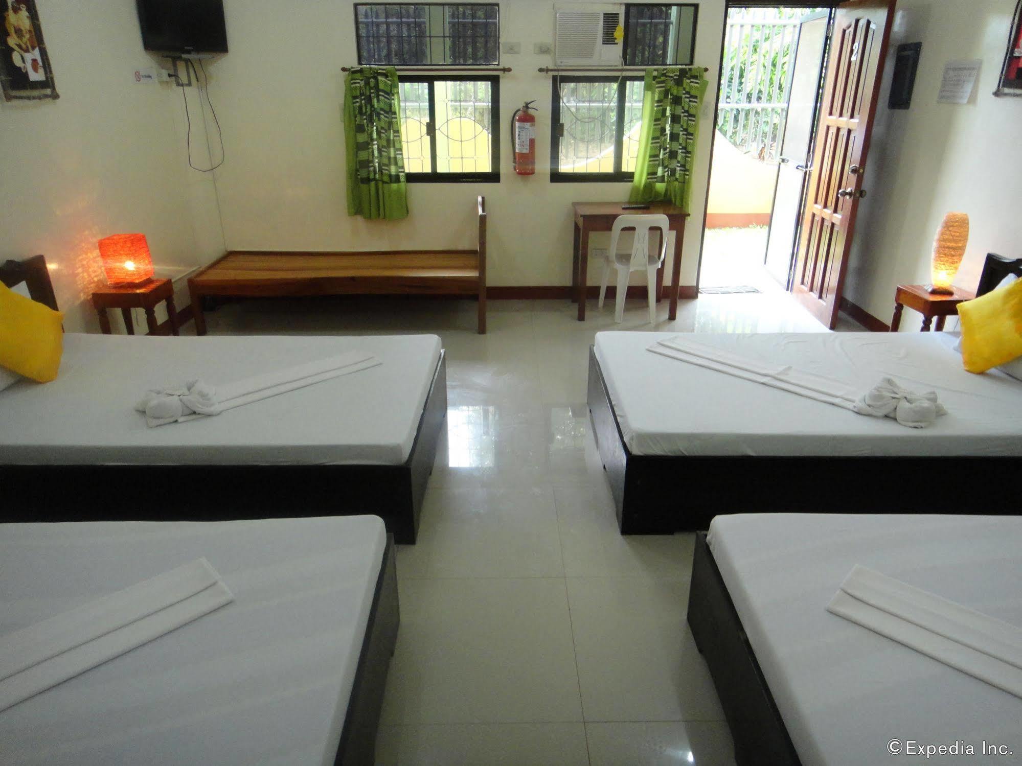 Amerson Pension Place Puerto Princesa Exterior foto